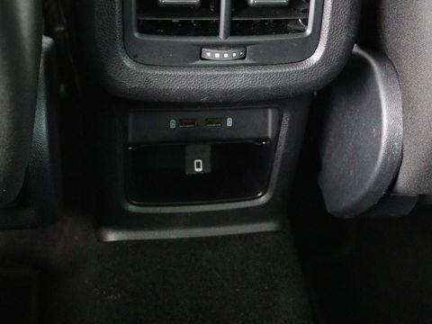 SEAT Ateca 1.4 TSI Style | Trekhaak | Stoelverwarming | Carplay | Parkeerhulp | Climate control | Cruise control | Bluetooth