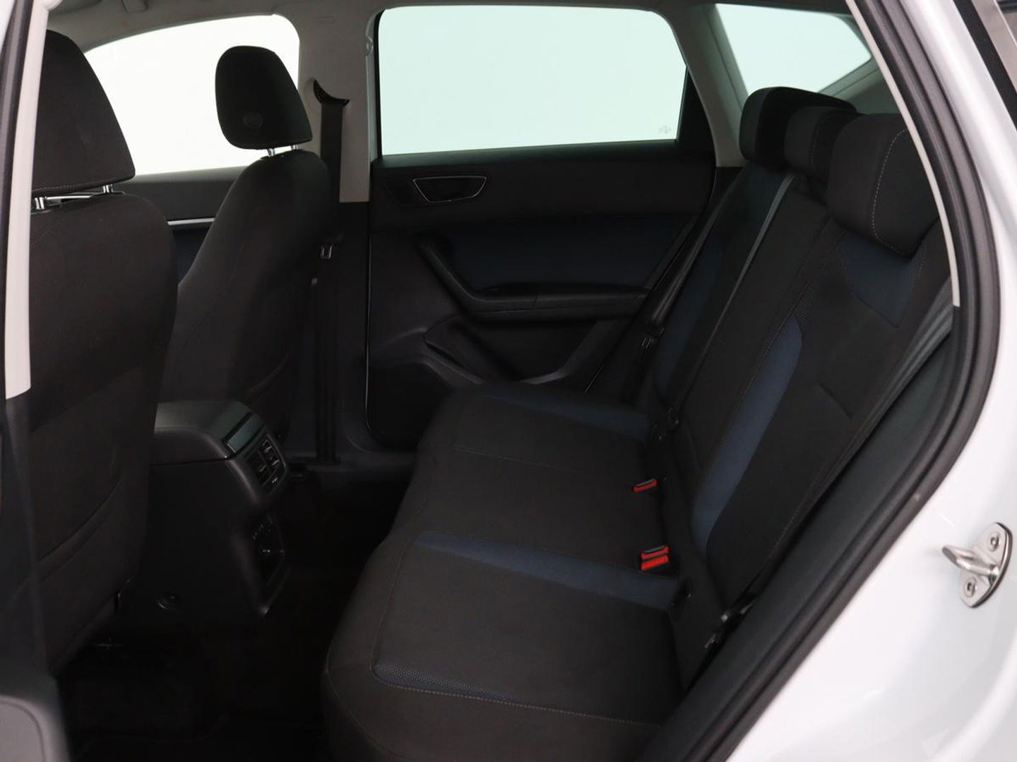 SEAT Ateca 1.4 TSI Style | Trekhaak | Stoelverwarming | Carplay | Parkeerhulp | Climate control | Cruise control | Bluetooth