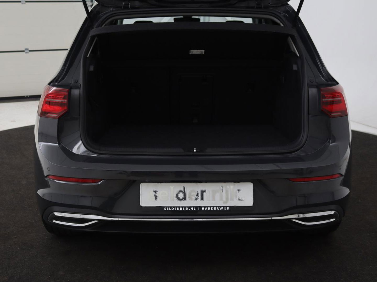 Volkswagen Golf 1.4 TSI e-Hybrid Style | Stoel & stuurverwarming | Massage | Adaptive cruise | Carplay | Memory | Navigatie | Sfeerverlichting