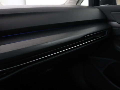 Volkswagen Golf 1.4 TSI e-Hybrid Style | Stoel & stuurverwarming | Massage | Adaptive cruise | Carplay | Memory | Navigatie | Sfeerverlichting