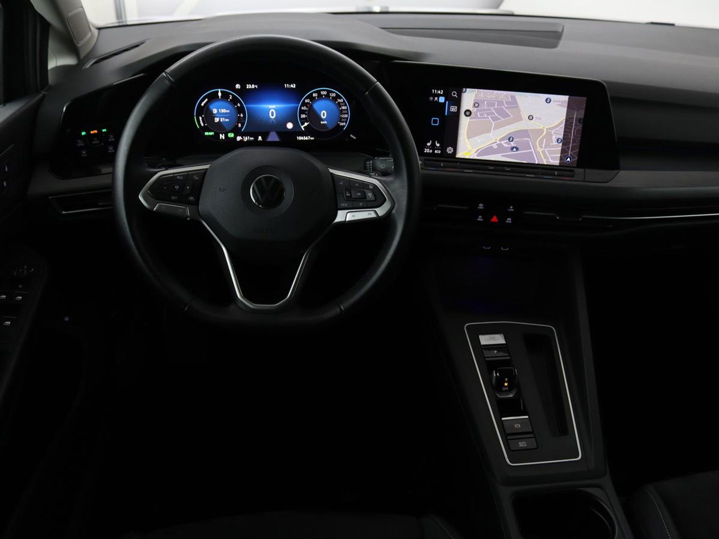 Volkswagen Golf 1.4 TSI e-Hybrid Style | Stoel & stuurverwarming | Massage | Adaptive cruise | Carplay | Memory | Navigatie | Sfeerverlichting