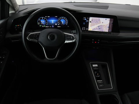 Volkswagen Golf 1.4 TSI e-Hybrid Style | Stoel & stuurverwarming | Massage | Adaptive cruise | Carplay | Memory | Navigatie | Sfeerverlichting
