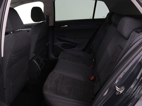 Volkswagen Golf 1.4 TSI e-Hybrid Style | Stoel & stuurverwarming | Massage | Adaptive cruise | Carplay | Memory | Navigatie | Sfeerverlichting
