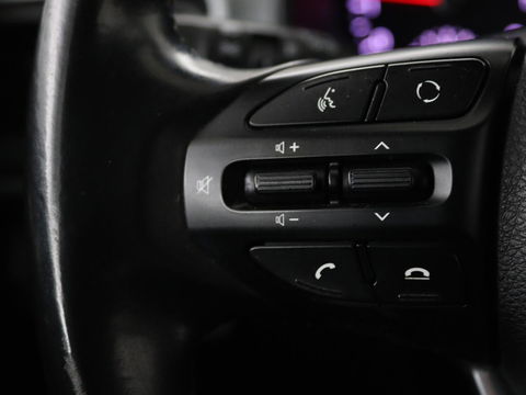 Kia Stonic 1.0 T-GDi ComfortPlusLine Navigator | Trekhaak | Camera | Carplay | Navigatie | Cruise control | Airco | Bluetooth | Parkeerhulp