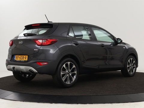 Kia Stonic 1.0 T-GDi ComfortPlusLine Navigator | Trekhaak | Camera | Carplay | Navigatie | Cruise control | Airco | Bluetooth | Parkeerhulp