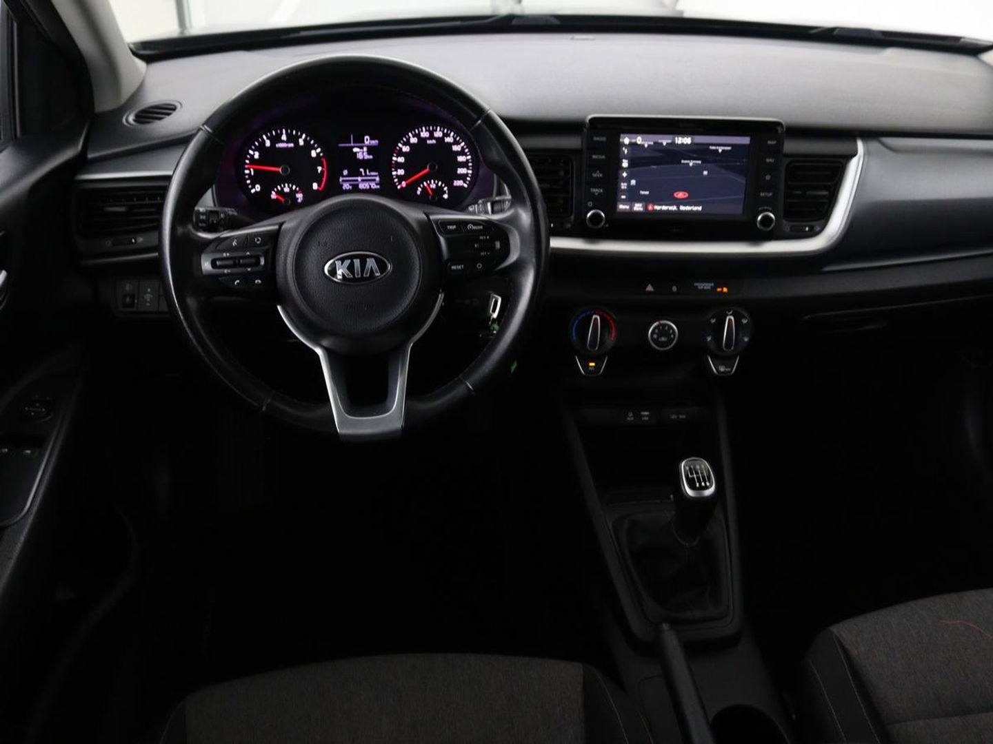 Kia Stonic 1.0 T-GDi ComfortPlusLine Navigator | Trekhaak | Camera | Carplay | Navigatie | Cruise control | Airco | Bluetooth | Parkeerhulp