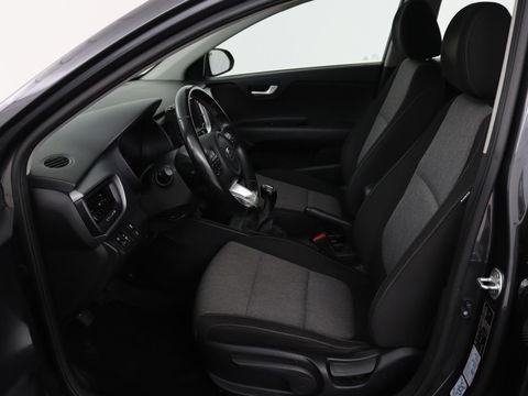 Kia Stonic 1.0 T-GDi ComfortPlusLine Navigator | Trekhaak | Camera | Carplay | Navigatie | Cruise control | Airco | Bluetooth | Parkeerhulp