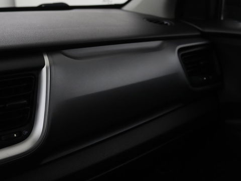 Kia Stonic 1.0 T-GDi ComfortPlusLine Navigator | Trekhaak | Camera | Carplay | Navigatie | Cruise control | Airco | Bluetooth | Parkeerhulp