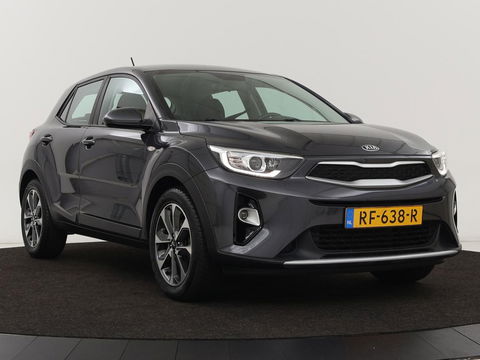 Kia Stonic 1.0 T-GDi ComfortPlusLine Navigator | Trekhaak | Camera | Carplay | Navigatie | Cruise control | Airco | Bluetooth | Parkeerhulp