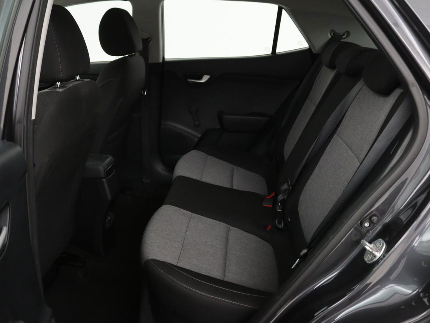 Kia Stonic 1.0 T-GDi ComfortPlusLine Navigator | Trekhaak | Camera | Carplay | Navigatie | Cruise control | Airco | Bluetooth | Parkeerhulp