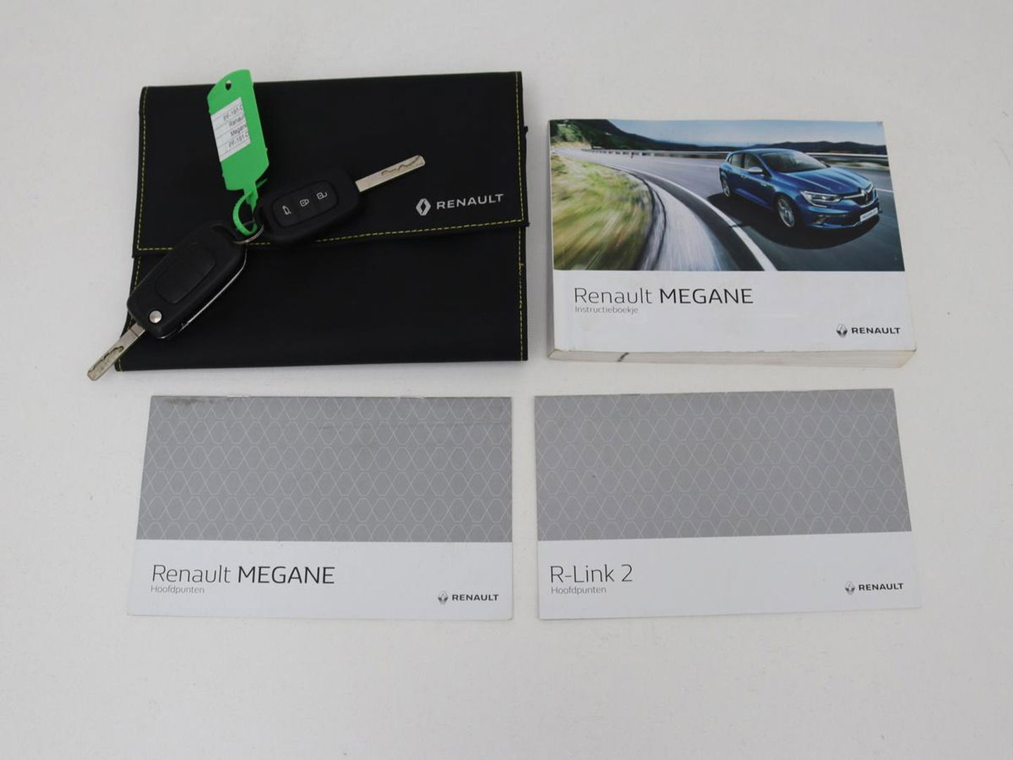 Renault Mégane 1.5 dCi Zen | Trekhaak | Navigatie | Climate control | Parkeerhulp | Bluetooth | Cruise control