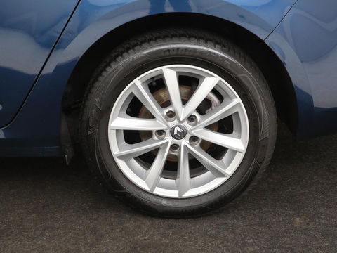 Renault Mégane 1.5 dCi Zen | Trekhaak | Navigatie | Climate control | Parkeerhulp | Bluetooth | Cruise control