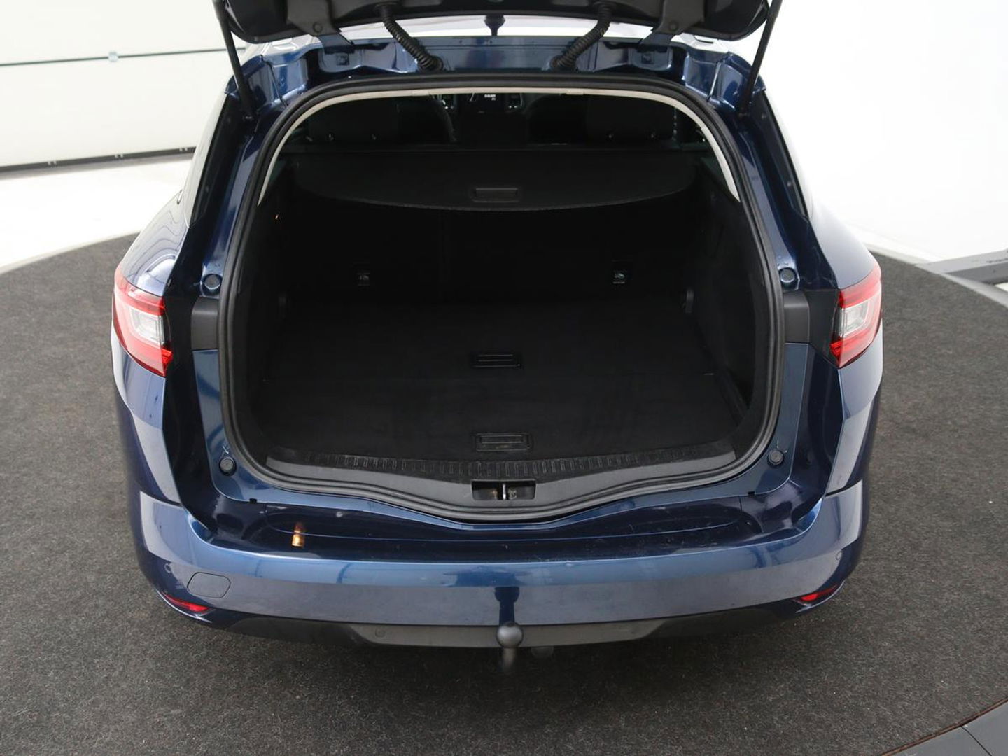 Renault Mégane 1.5 dCi Zen | Trekhaak | Navigatie | Climate control | Parkeerhulp | Bluetooth | Cruise control