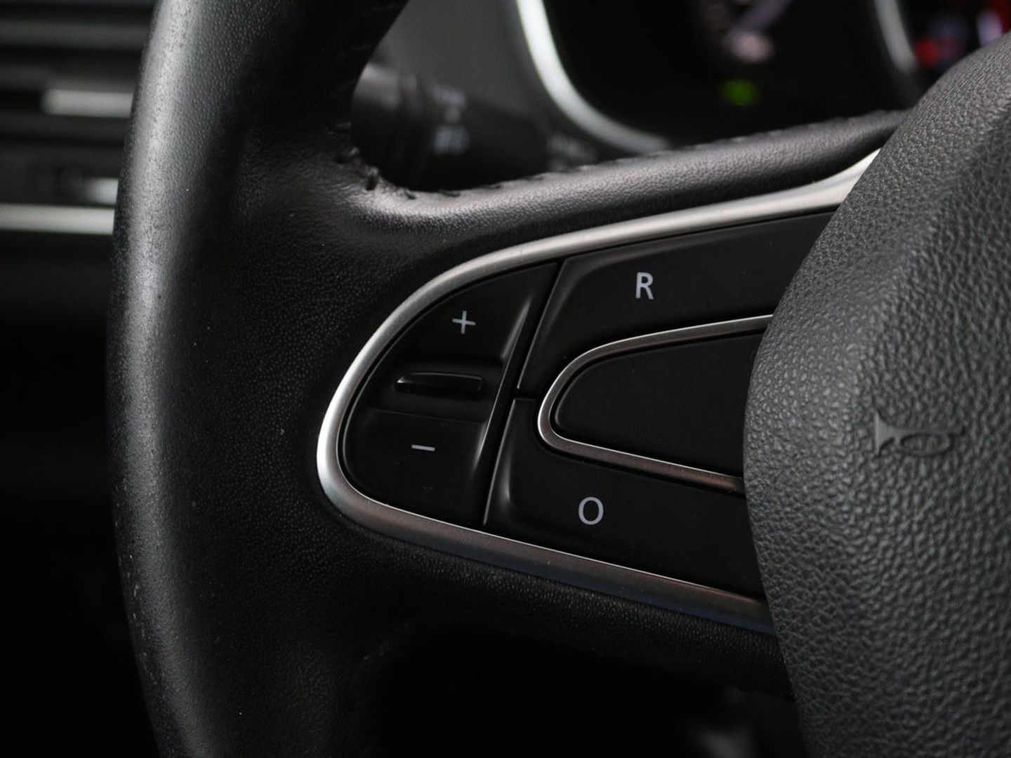 Renault Mégane 1.5 dCi Zen | Trekhaak | Navigatie | Climate control | Parkeerhulp | Bluetooth | Cruise control
