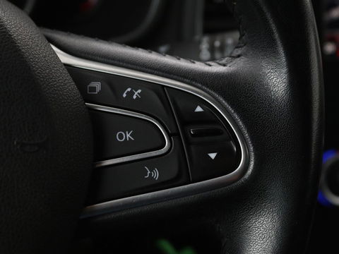 Renault Mégane 1.5 dCi Zen | Trekhaak | Navigatie | Climate control | Parkeerhulp | Bluetooth | Cruise control