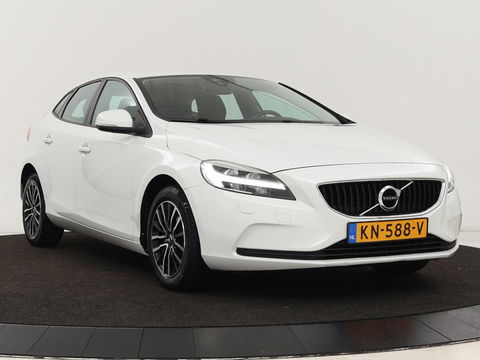 Volvo V40 2.0 T2 Nordic+ | Stoelverwarming | Trekhaak | Standkachel | Navigatie | Full LED | Verwarmde voorruit | Bluetooth | Climate control