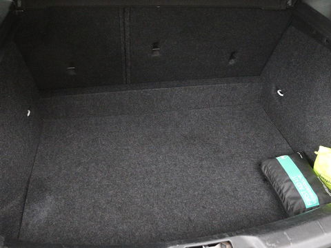 Volvo V40 2.0 T2 Nordic+ | Stoelverwarming | Trekhaak | Standkachel | Navigatie | Full LED | Verwarmde voorruit | Bluetooth | Climate control
