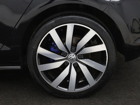 Volkswagen Golf 1.4 TSI GTE | Panoramadak | Navigatie | Full LED | Parkeerhulp | Sportstoelen | Climate control | Cruise control | Bluetooth | 18'' lichtmetalen velgen