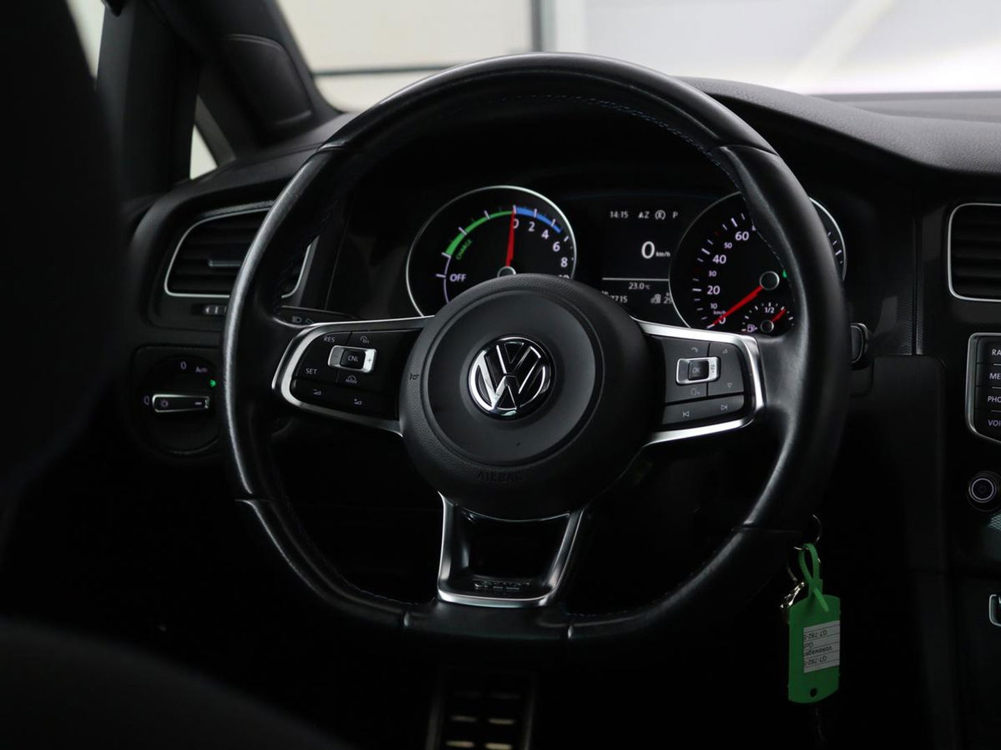 Volkswagen Golf 1.4 TSI GTE | Panoramadak | Navigatie | Full LED | Parkeerhulp | Sportstoelen | Climate control | Cruise control | Bluetooth | 18'' lichtmetalen velgen