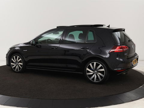 Volkswagen Golf 1.4 TSI GTE | Panoramadak | Navigatie | Full LED | Parkeerhulp | Sportstoelen | Climate control | Cruise control | Bluetooth | 18'' lichtmetalen velgen