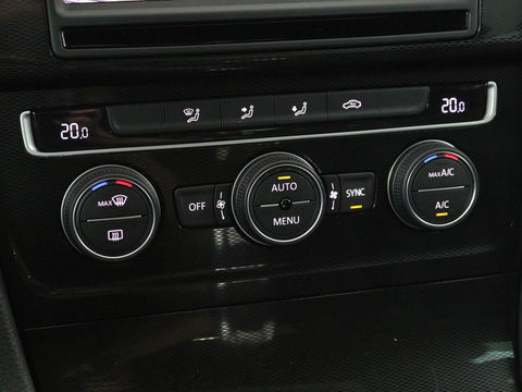 Volkswagen Golf 1.4 TSI GTE | Panoramadak | Navigatie | Full LED | Parkeerhulp | Sportstoelen | Climate control | Cruise control | Bluetooth | 18'' lichtmetalen velgen