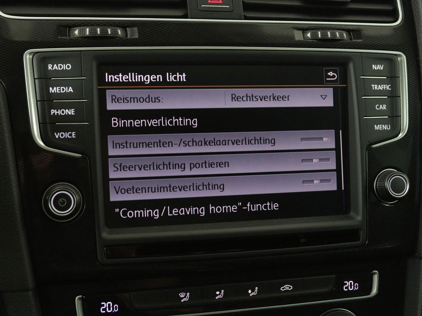 Volkswagen Golf 1.4 TSI GTE | Panoramadak | Navigatie | Full LED | Parkeerhulp | Sportstoelen | Climate control | Cruise control | Bluetooth | 18'' lichtmetalen velgen