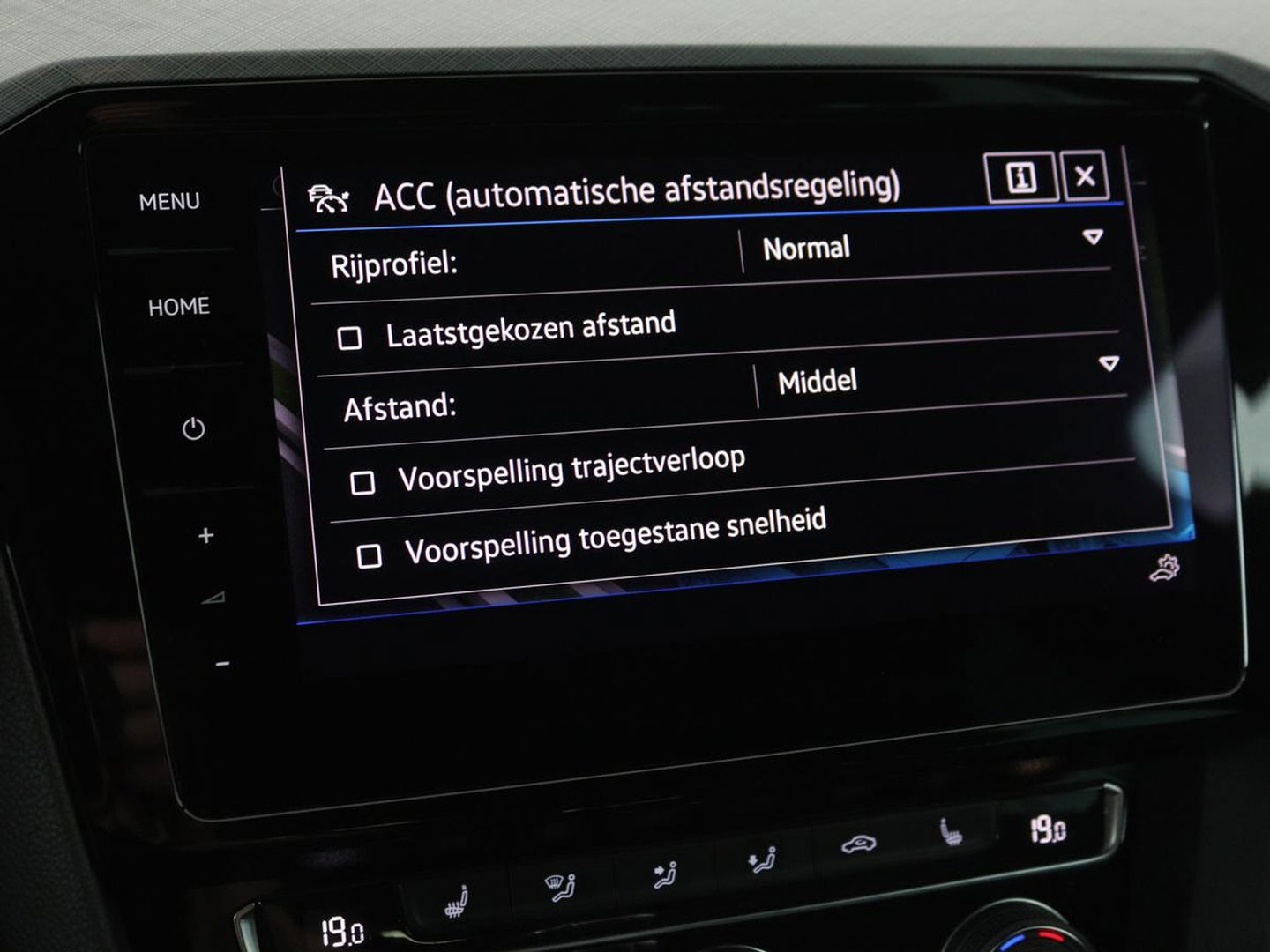 Volkswagen Passat 1.4 TSI PHEV GTE | Panoramadak | Stoelverwarming | Trekhaak | Side Assist | Camera | Carplay | Adaptive cruise | Park Assist | Matrix LED | Massage