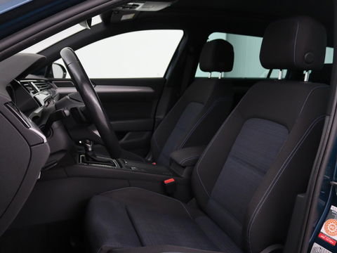 Volkswagen Passat 1.4 TSI PHEV GTE | Panoramadak | Stoelverwarming | Trekhaak | Side Assist | Camera | Carplay | Adaptive cruise | Park Assist | Matrix LED | Massage