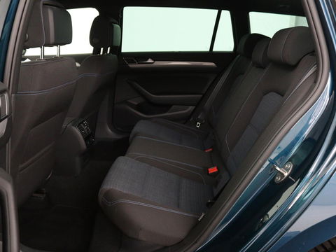 Volkswagen Passat 1.4 TSI PHEV GTE | Panoramadak | Stoelverwarming | Trekhaak | Side Assist | Camera | Carplay | Adaptive cruise | Park Assist | Matrix LED | Massage