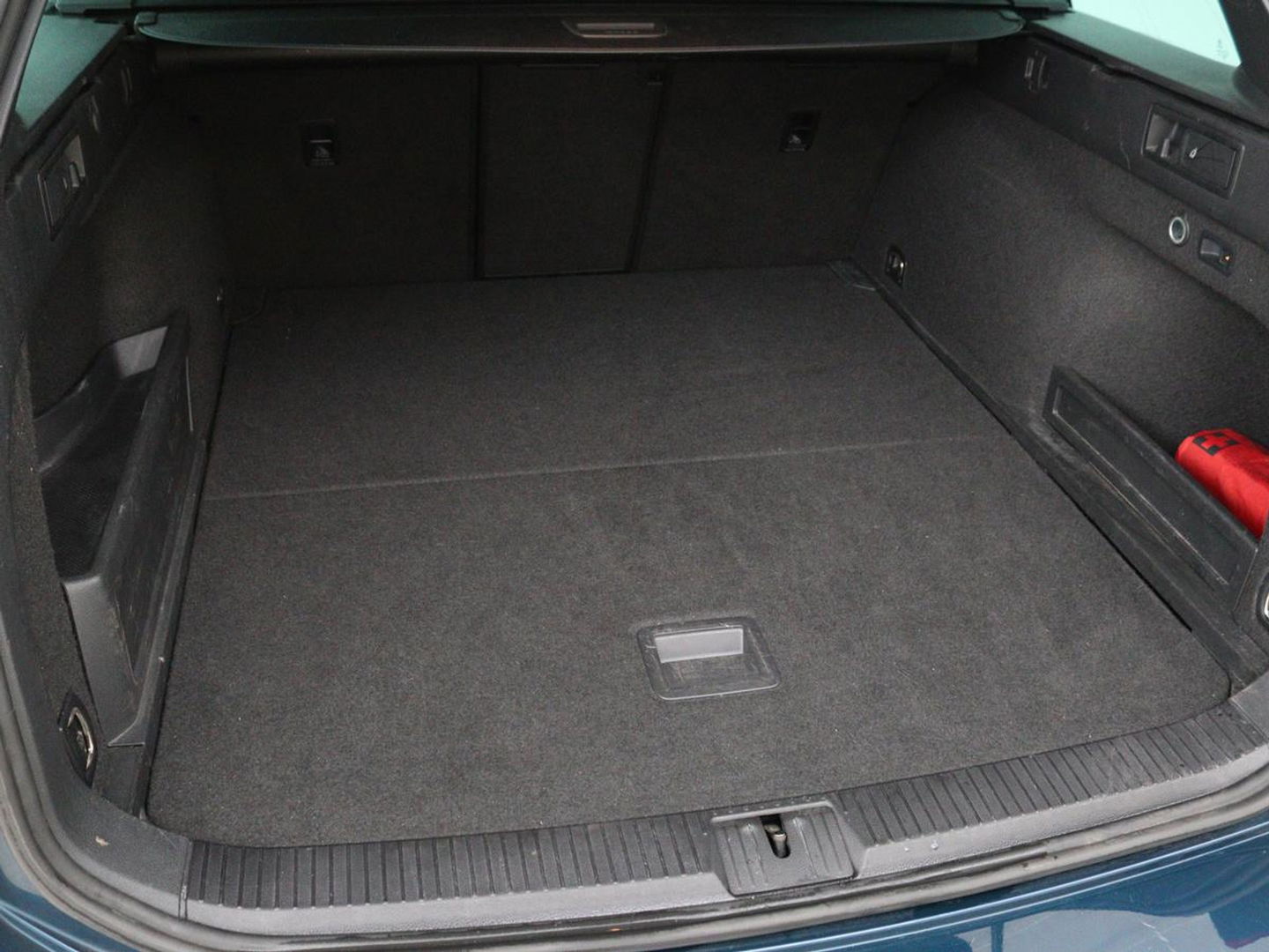 Volkswagen Passat 1.4 TSI PHEV GTE | Panoramadak | Stoelverwarming | Trekhaak | Side Assist | Camera | Carplay | Adaptive cruise | Park Assist | Matrix LED | Massage