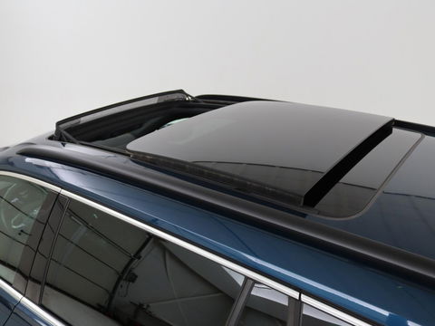 Volkswagen Passat 1.4 TSI PHEV GTE | Panoramadak | Stoelverwarming | Trekhaak | Side Assist | Camera | Carplay | Adaptive cruise | Park Assist | Matrix LED | Massage
