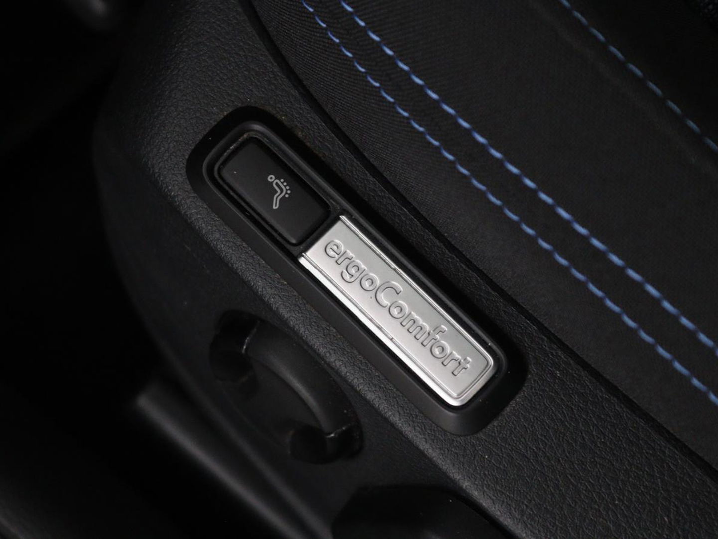 Volkswagen Passat 1.4 TSI PHEV GTE | Panoramadak | Stoelverwarming | Trekhaak | Side Assist | Camera | Carplay | Adaptive cruise | Park Assist | Matrix LED | Massage