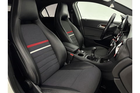 Mercedes-Benz A-Klasse 180 Ambition | APK tot 03-2026 | LED Airco 19"LMV Navigatie Bluetooth Elektrpakket