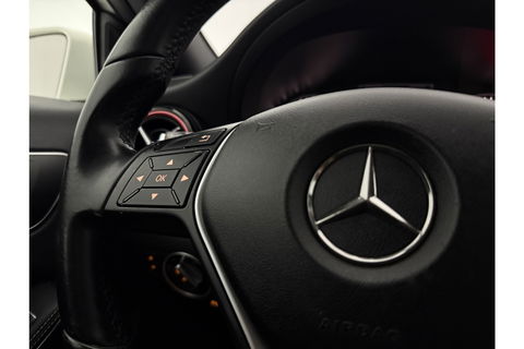 Mercedes-Benz A-Klasse 180 Ambition | APK tot 03-2026 | LED Airco 19"LMV Navigatie Bluetooth Elektrpakket
