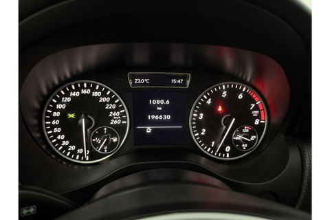 Mercedes-Benz A-Klasse 180 Ambition | APK tot 03-2026 | LED Airco 19"LMV Navigatie Bluetooth Elektrpakket