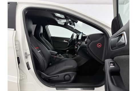 Mercedes-Benz A-Klasse 180 Ambition | APK tot 03-2026 | LED Airco 19"LMV Navigatie Bluetooth Elektrpakket