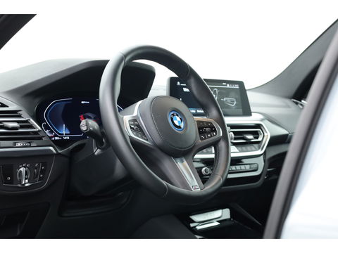 BMW X3 xDrive30e M Sport | Navi | Leder | 20'' | Camera | Stoelverw. | Apple CarPlay