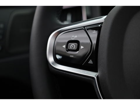 Volvo XC60 T8 Recharge Plus Dark | Pano | 21'' | Memory seats | 360cam | Harman Kardon | Pilot Assist