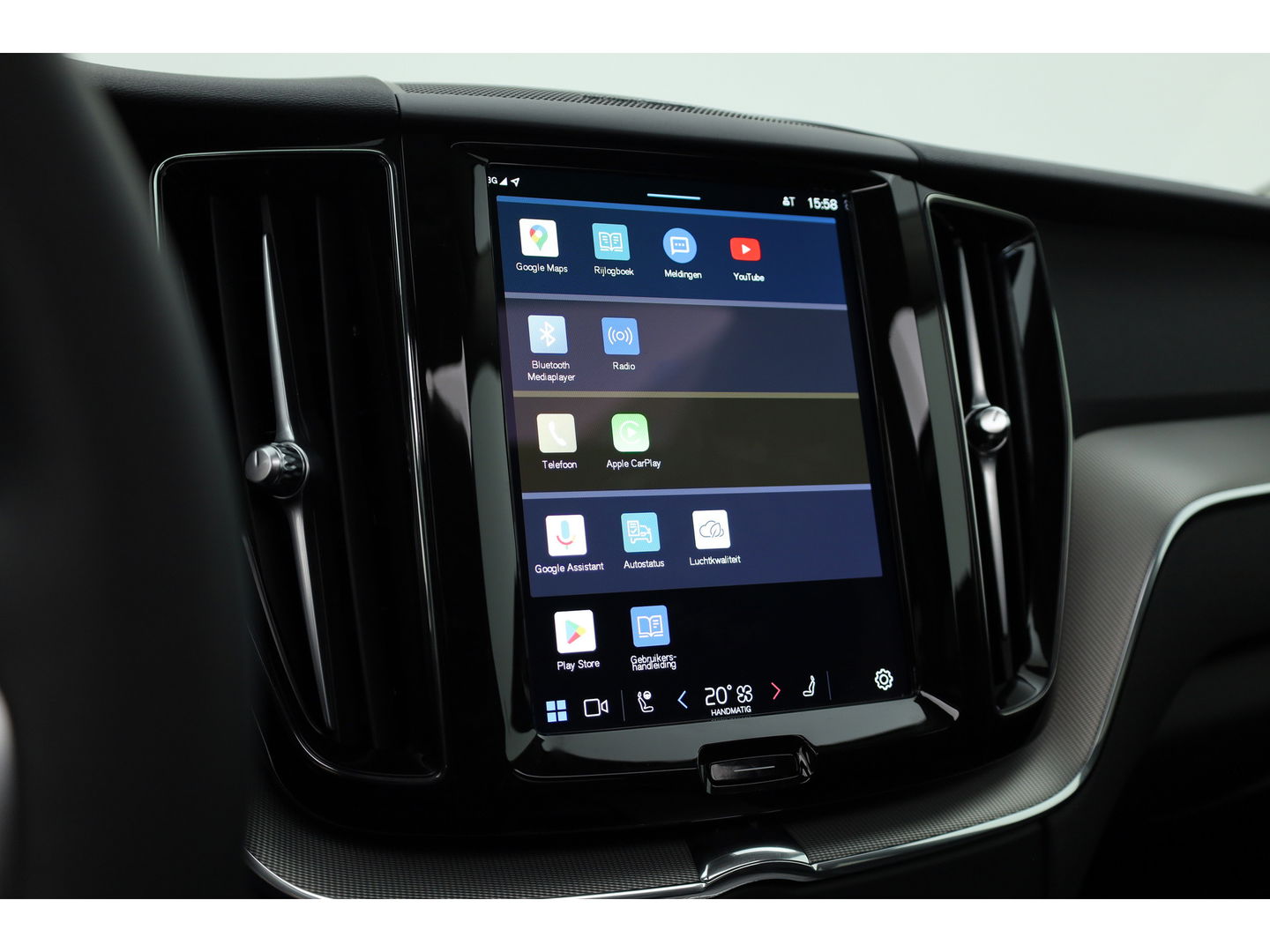 Volvo XC60 T8 Recharge Plus Dark | Pano | 21'' | Memory seats | 360cam | Harman Kardon | Pilot Assist