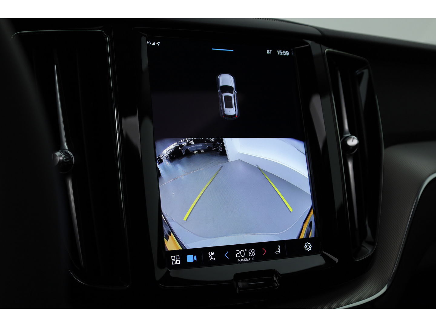 Volvo XC60 T8 Recharge Plus Dark | Pano | 21'' | Memory seats | 360cam | Harman Kardon | Pilot Assist