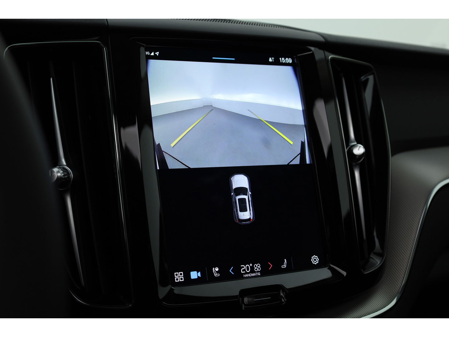 Volvo XC60 T8 Recharge Plus Dark | Pano | 21'' | Memory seats | 360cam | Harman Kardon | Pilot Assist