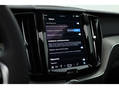 Volvo XC60 T8 Recharge Plus Dark | Pano | 21'' | Memory seats | 360cam | Harman Kardon | Pilot Assist