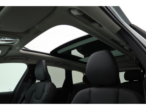 Volvo XC60 T8 Recharge Plus Dark | Pano | 21'' | Memory seats | 360cam | Harman Kardon | Pilot Assist