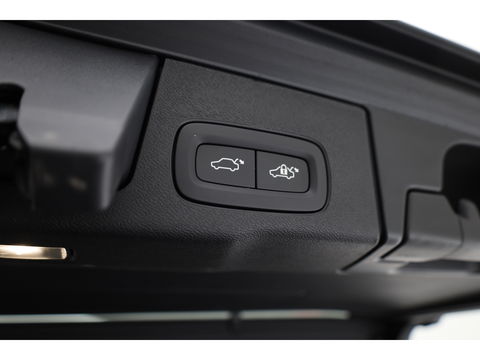 Volvo XC60 T8 Recharge Plus Dark | Pano | 21'' | Memory seats | 360cam | Harman Kardon | Pilot Assist