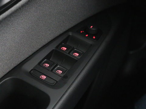 SEAT Leon 1.0 TSI Style Intens | Automaat | Carplay | Navigatie | Keyless | Parkeerhulp | Climate control | Cruise control | Bluetooth