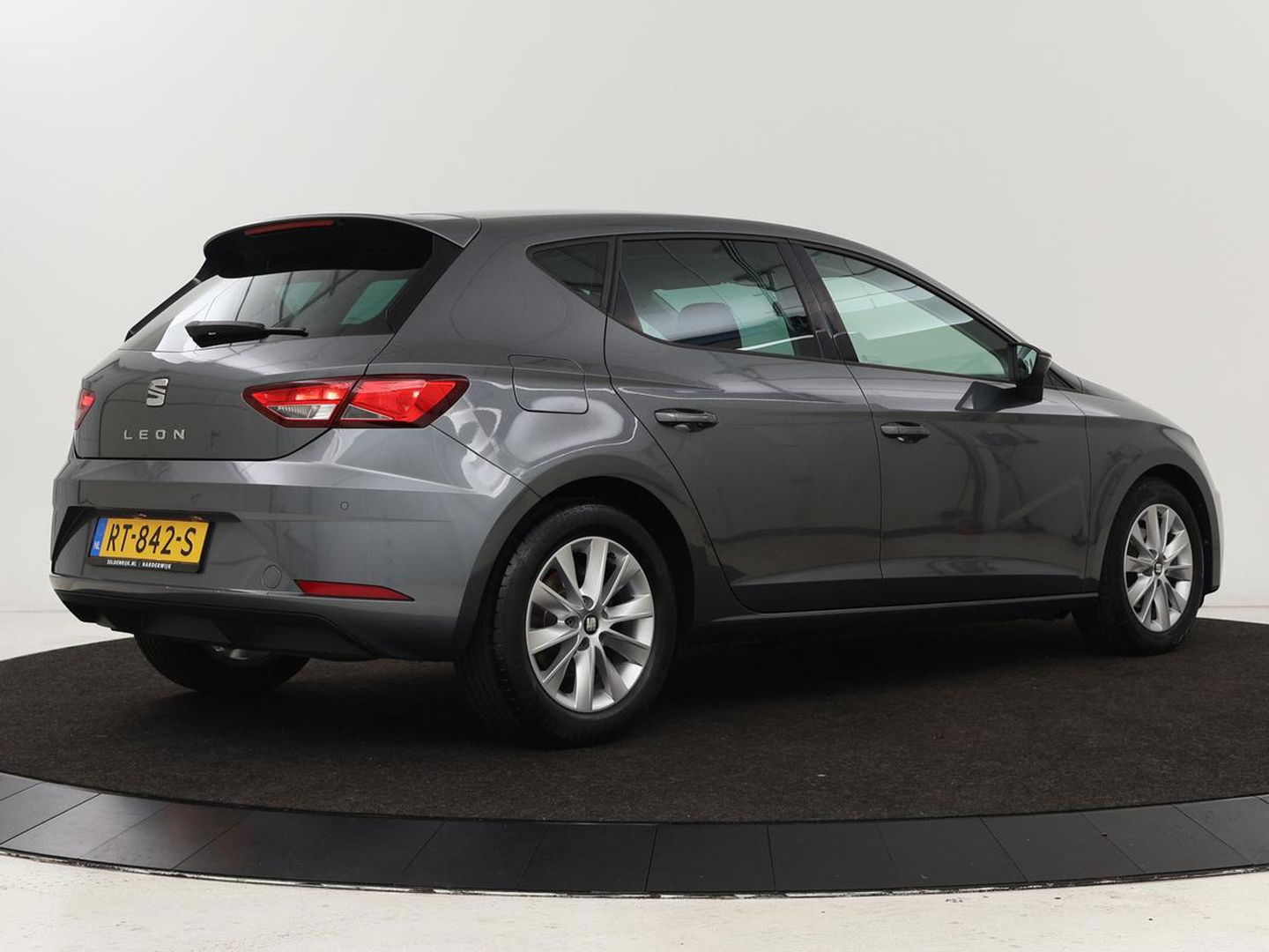 SEAT Leon 1.0 TSI Style Intens | Automaat | Carplay | Navigatie | Keyless | Parkeerhulp | Climate control | Cruise control | Bluetooth