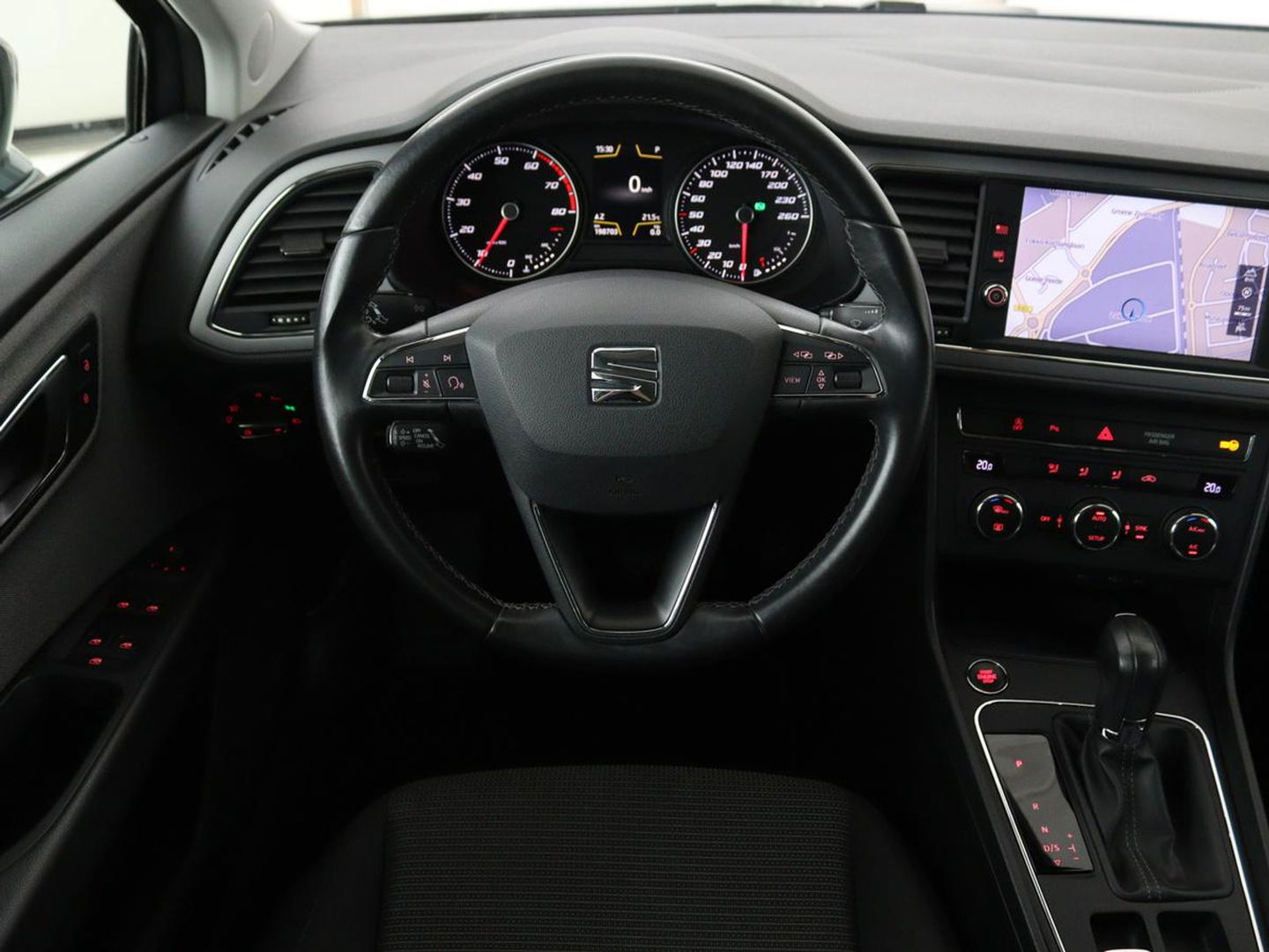SEAT Leon 1.0 TSI Style Intens | Automaat | Carplay | Navigatie | Keyless | Parkeerhulp | Climate control | Cruise control | Bluetooth