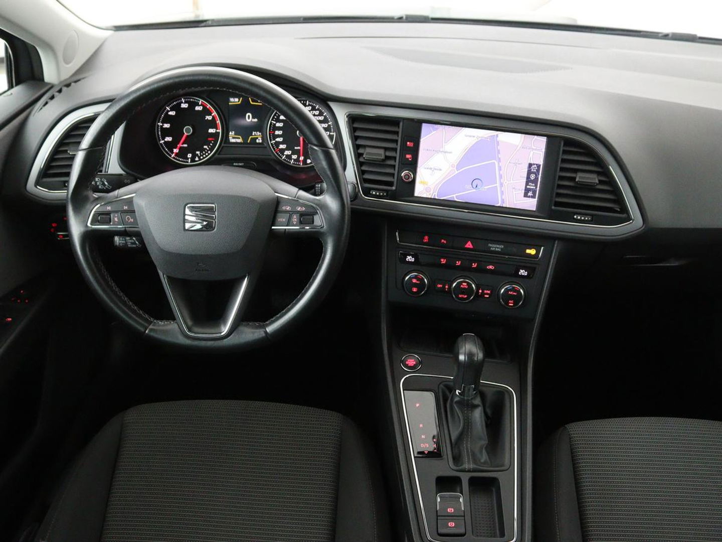 SEAT Leon 1.0 TSI Style Intens | Automaat | Carplay | Navigatie | Keyless | Parkeerhulp | Climate control | Cruise control | Bluetooth