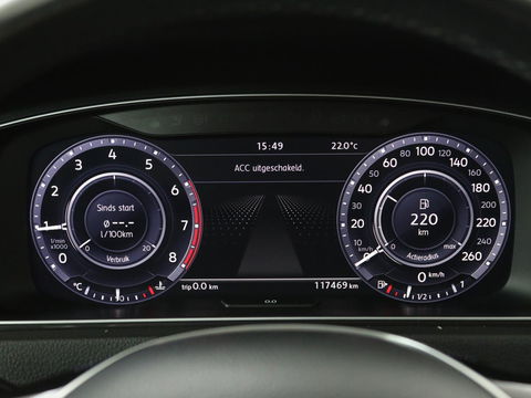 Volkswagen Golf 1.0 TSI Comfortline | Active Info Display | Carplay | Adaptive cruise | Climate control | Parkeerhulp | Bluetooth | LED