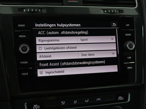 Volkswagen Golf 1.0 TSI Comfortline | Active Info Display | Carplay | Adaptive cruise | Climate control | Parkeerhulp | Bluetooth | LED